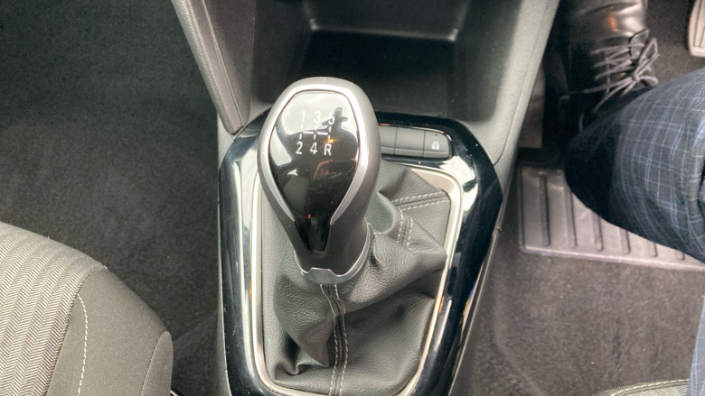 Vauxhall Corsa 1.2 SE 5dr Petrol Hatchback